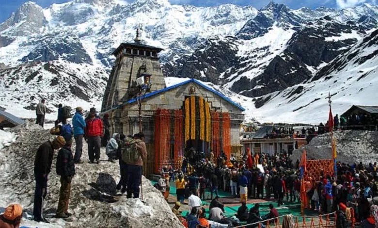 Kedarnath Yatra News: खराब मौसम के कारण केदारनाथ यात्रा रोकी गई