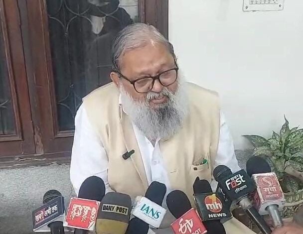 राहुल गांधी पर PM की सुरक्षा में सेंध लगाने का केस दर्ज हो' : अनिल विज का बड़ा बयान