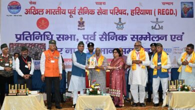 वीर नारियों के सम्मान में बोले हरियाणा के राज्यपाल, पूर्व सैनिकों के कल्याण के लिए 10 लाख की अनुदान राशि का ऐलान